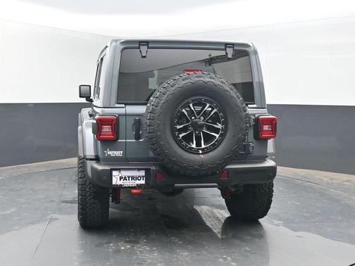 Anvil Clearcoat 2026 Jeep Wrangler Rubicon
