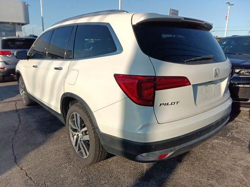 White Diamond Pearl 2016 Honda Pilot Touring
