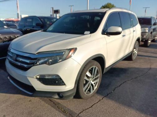 White Diamond Pearl 2016 Honda Pilot Touring