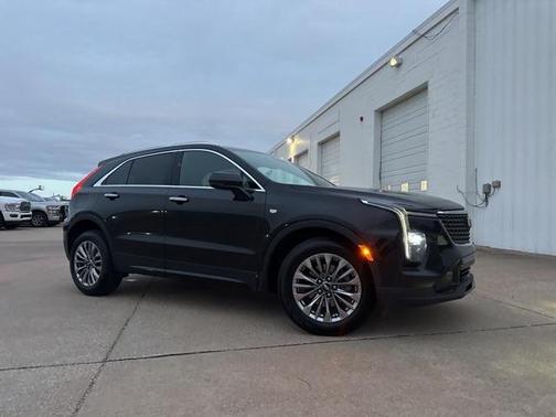 2024 Cadillac XT4 Premium Luxury