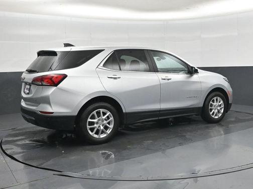 Silver Ice Metallic 2022 Chevrolet Equinox 1LT