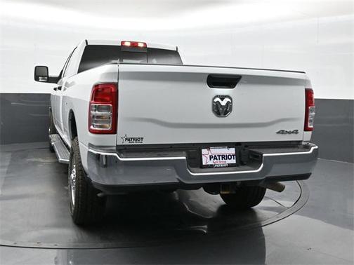 2024 RAM 3500 Tradesman Crew Cab 4x4 8' Box