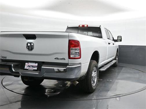 2024 RAM 3500 Tradesman Crew Cab 4x4 8' Box