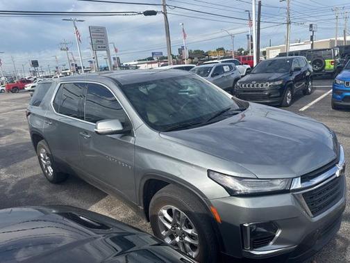 2023 Chevrolet Traverse LS