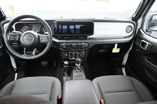 Bright White Clearcoat 2024 Jeep Gladiator Sport S