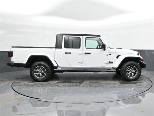 2024 Jeep Gladiator Sport S