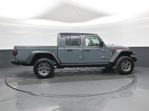 Anvil Clearcoat 2026 Jeep Gladiator Mojave 4x4