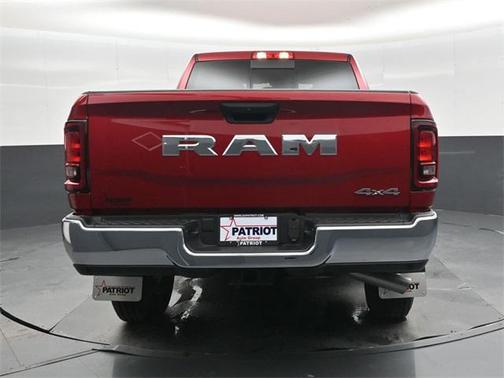 2026 RAM 2500 Tradesman Crew Cab 4x4 6'4' Box