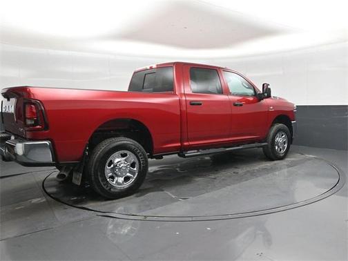 2026 RAM 2500 Tradesman Crew Cab 4x4 6'4' Box