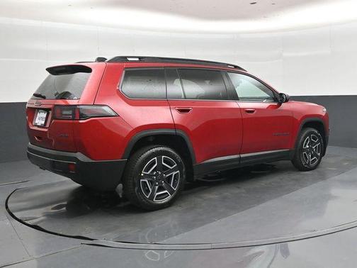 Red Hot Pearlcoat 2026 Jeep Cherokee Laredo