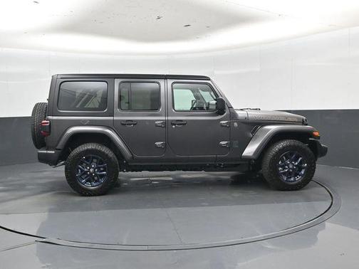 Granite Crystal Metallic Clearcoat 2026 Jeep Wrangler 85th Anniversary