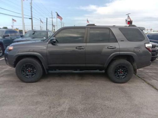 Magnetic Gray Metallic 2022 Toyota 4Runner SR5 Premium