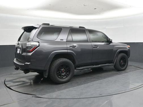 Magnetic Gray Metallic 2022 Toyota 4Runner SR5 Premium