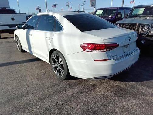 2021 Volkswagen Passat 2.0T SE