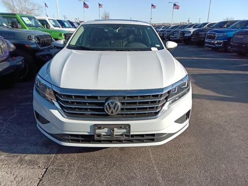 2021 Volkswagen Passat 2.0T SE