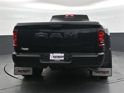 2026 RAM 3500 Tradesman Crew Cab 4x4 8' Box