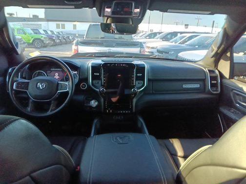 Delmonico Red Pearlcoat 2022 RAM 1500 Laramie