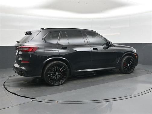 2023 BMW X5 M50i