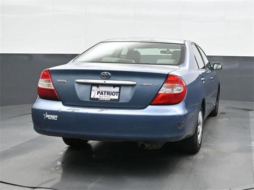 2004 Toyota Camry LE