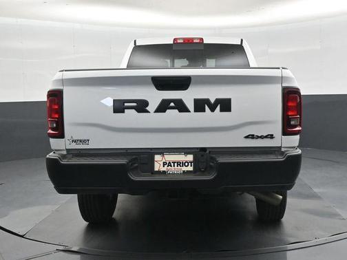 Bright White Clearcoat 2025 RAM 2500 Tradesman Crew Cab 4x4 6'4' Box