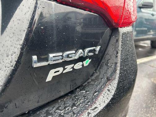 Crystal Black Silica 2017 Subaru Legacy Premium