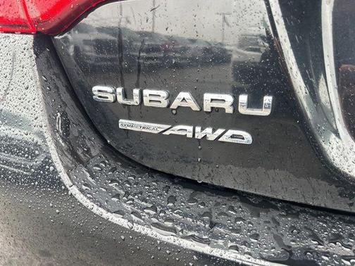 Crystal Black Silica 2017 Subaru Legacy Premium