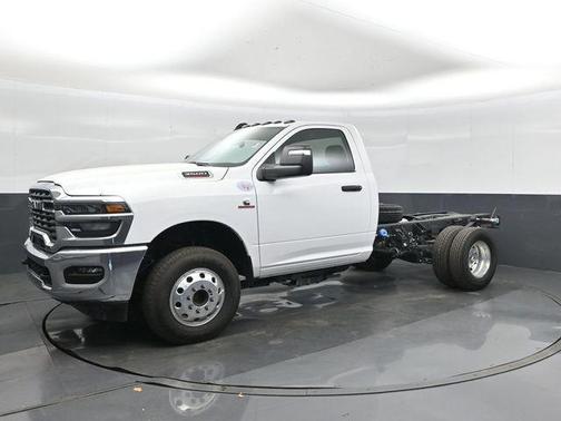 Bright White Clearcoat 2026 RAM 3500 Tradesman