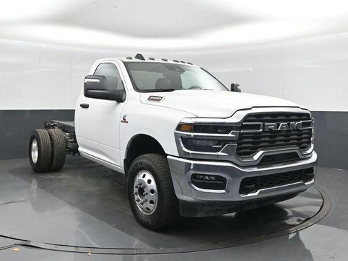 Bright White Clearcoat 2026 RAM 3500 Tradesman