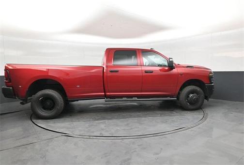 2026 RAM 3500 Tradesman Crew Cab 4x4 8' Box