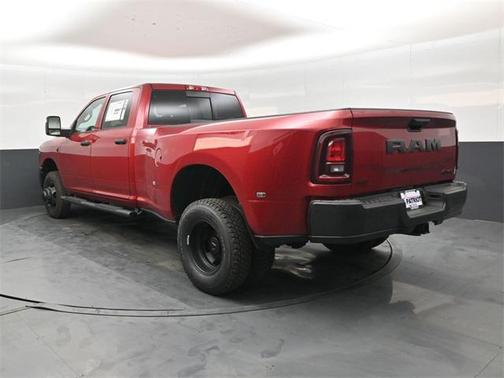 2026 RAM 3500 Tradesman Crew Cab 4x4 8' Box