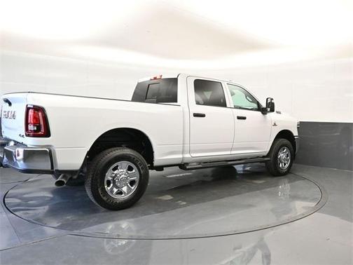 2025 RAM 2500 Tradesman Crew Cab 4x4 6'4' Box