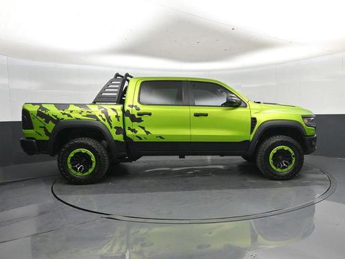 Diamond Black Crystal Pearlcoat 2023 RAM 1500 TRX