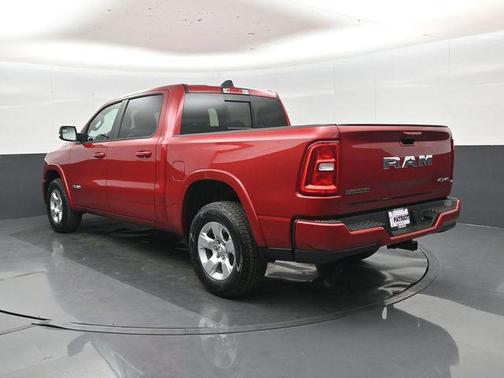 Molten Red Pearlcoat 2026 RAM 1500 Big Horn/Lone Star