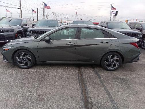 Amazon Gray 2024 Hyundai ELANTRA Limited