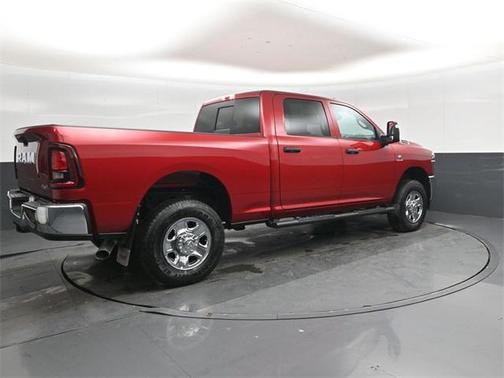 2026 RAM 2500 Tradesman Crew Cab 4x4 6'4' Box