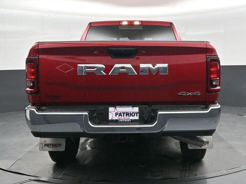 Molten Red Pearlcoat 2026 RAM 2500 Tradesman Crew Cab 4x4 6'4' Box
