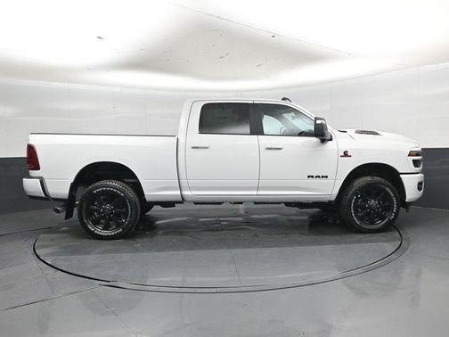 Bright White Clearcoat 2026 RAM 2500 Laramie Crew Cab 4x4 6'4' Box