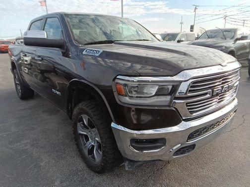 Rugged Brown Pearlcoat 2019 RAM 1500 Laramie