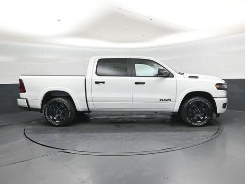 Bright White Clearcoat 2026 RAM 1500 Big Horn/Lone Star