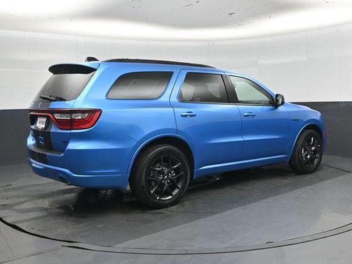 B5 Blue 2026 Dodge Durango GT HEMI V8 AWD