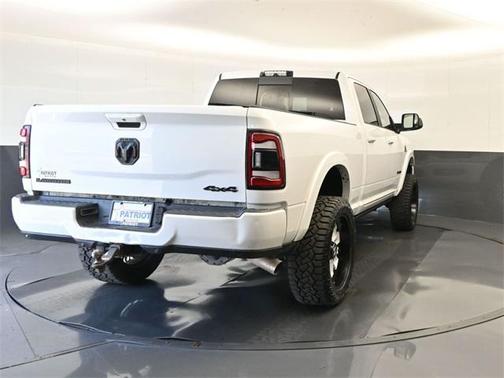 2019 RAM 2500 Laramie Crew Cab 4x4 6'4' Box