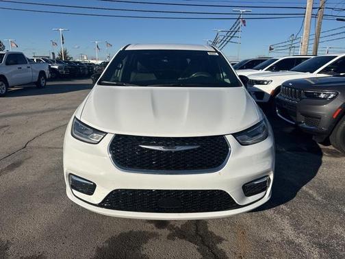 2026 Chrysler Pacifica L