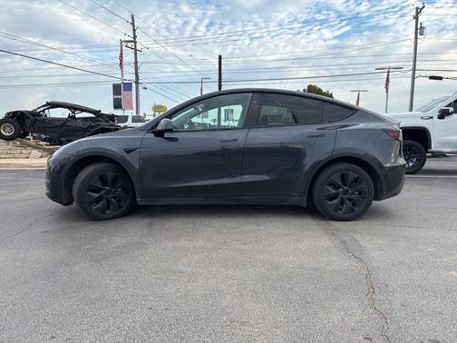 2024 Tesla Model Y Long Range Dual Motor All-Wheel Drive