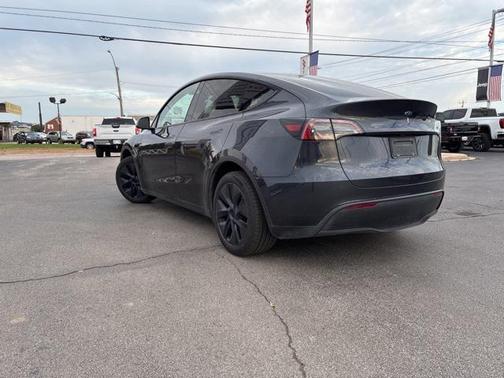 2024 Tesla Model Y Long Range Dual Motor All-Wheel Drive