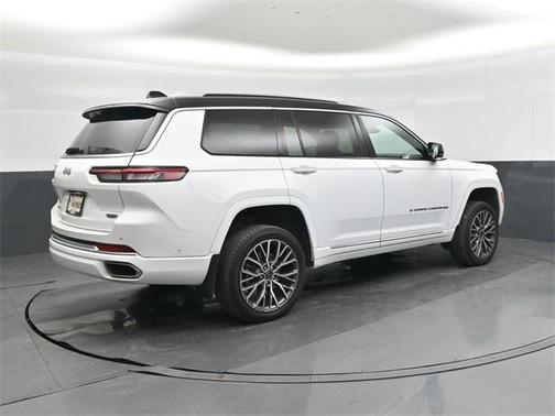 2022 Jeep Grand Cherokee L Summit Reserve