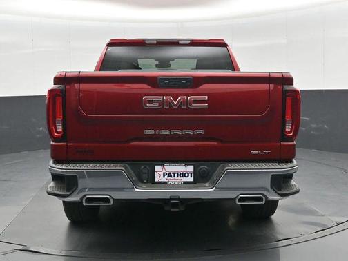 2022 GMC Sierra 1500 SLT