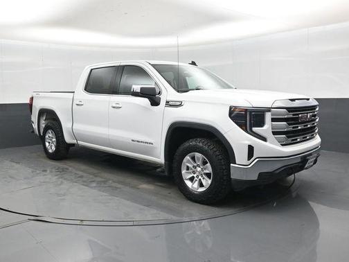 Summit White 2023 GMC Sierra 1500 SLE