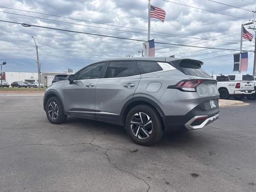 2023 Kia Sportage Hybrid LX