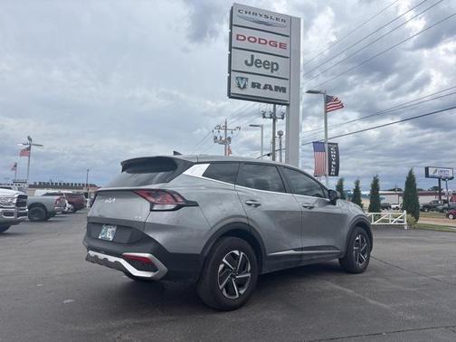 2023 Kia Sportage Hybrid LX