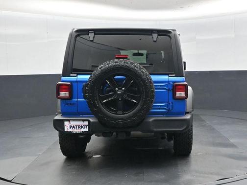 Hydro Blue Pearlcoat 2022 Jeep Wrangler Unlimited Sport Altitude